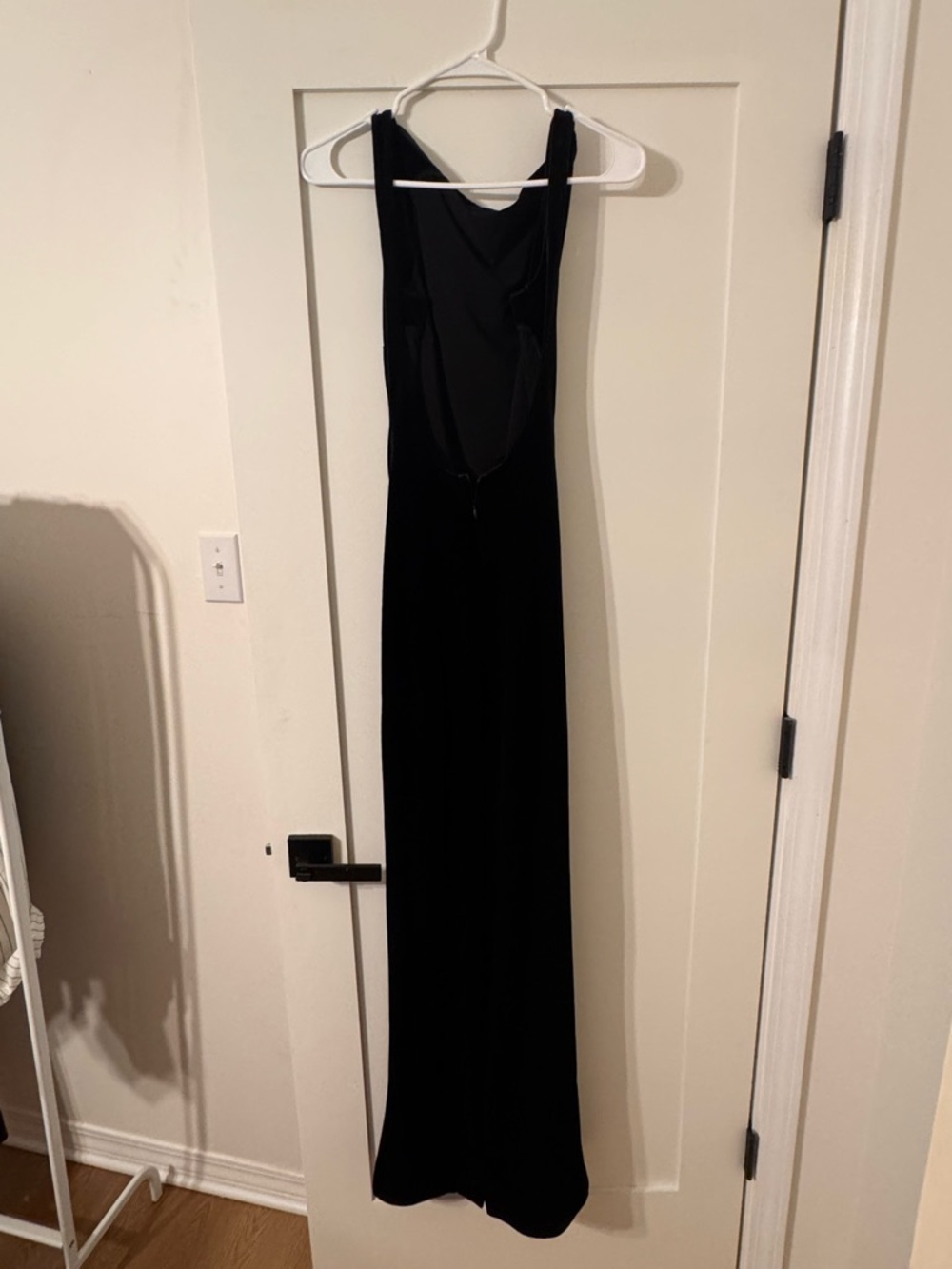 Jaus Verona Gown - Black View 3